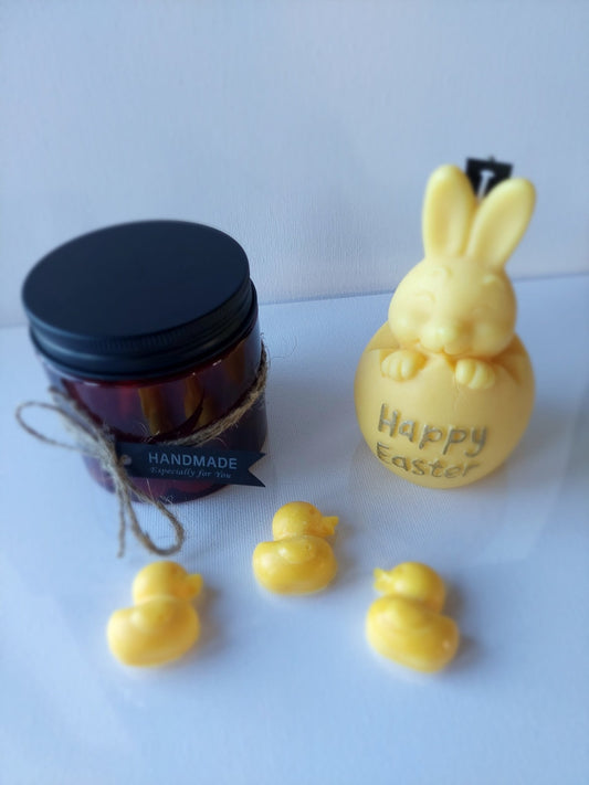 Easter Bunny Candle and Soy Wax Melts Gift Set - Perfect for Easter Celebrations - Lea CandlesEaster Bunny Candle and Soy Wax Melts Gift Set - Perfect for Easter Celebrations