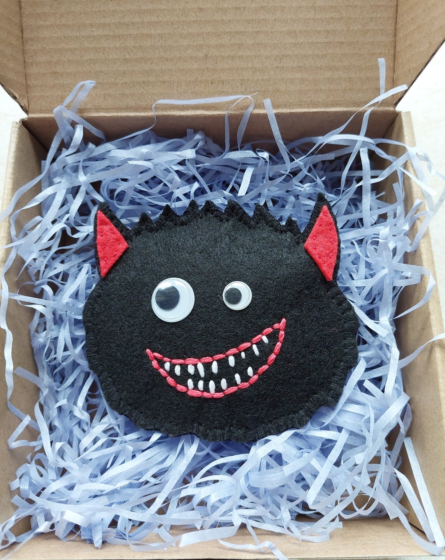 Little Monster Felt Pocket Toy or Hug in Box - Lea CandlesLittle Monster Felt Pocket Toy or Hug in Box