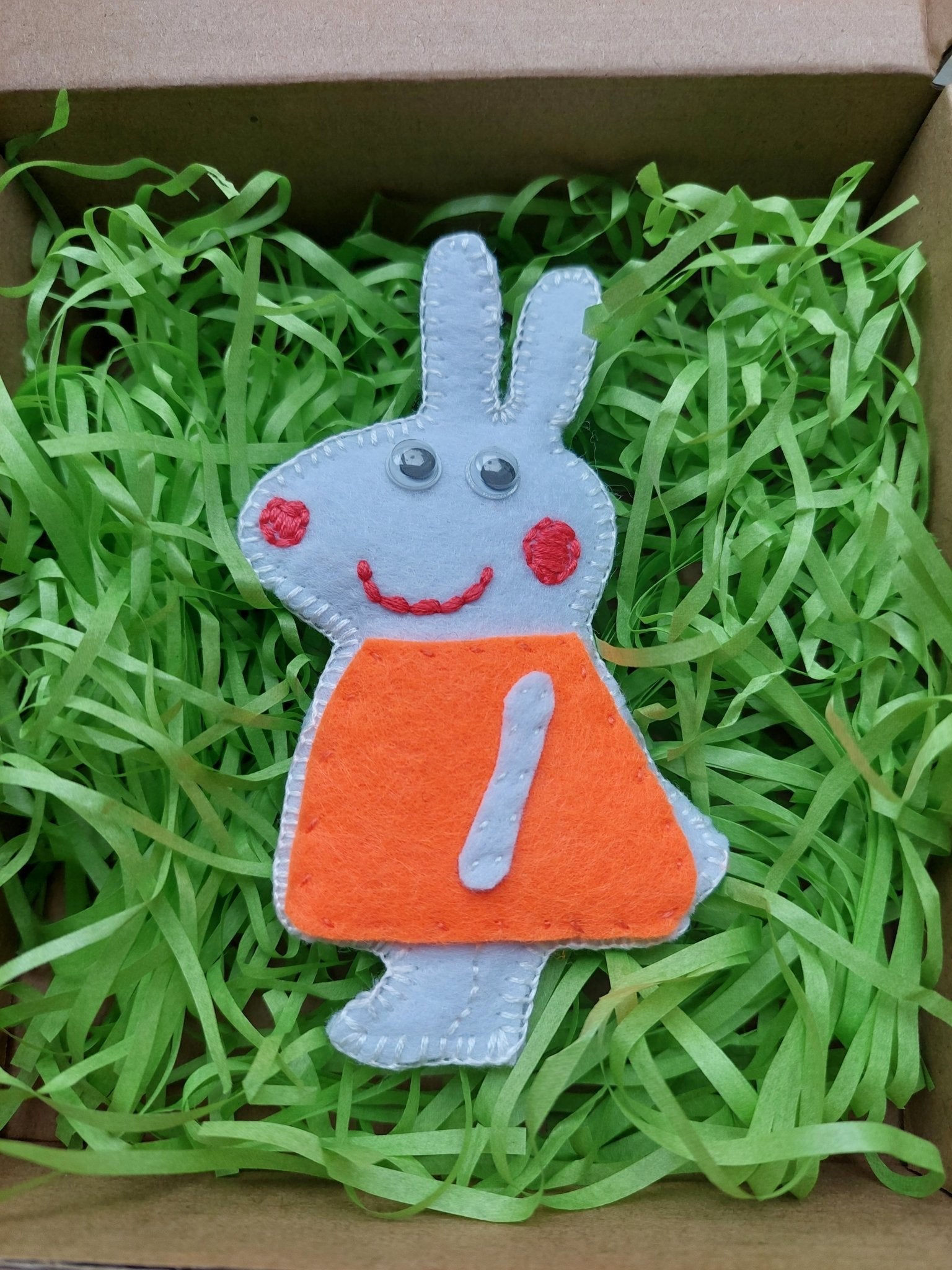 Pocket sized Rebecca Rabbit, Felt pocket toy in a box, Handmade toy or Home decor, Small Hug in a box. - Lea CandlesPocket sized Rebecca Rabbit, Felt pocket toy in a box, Handmade toy or Home decor, Small Hug in a box.