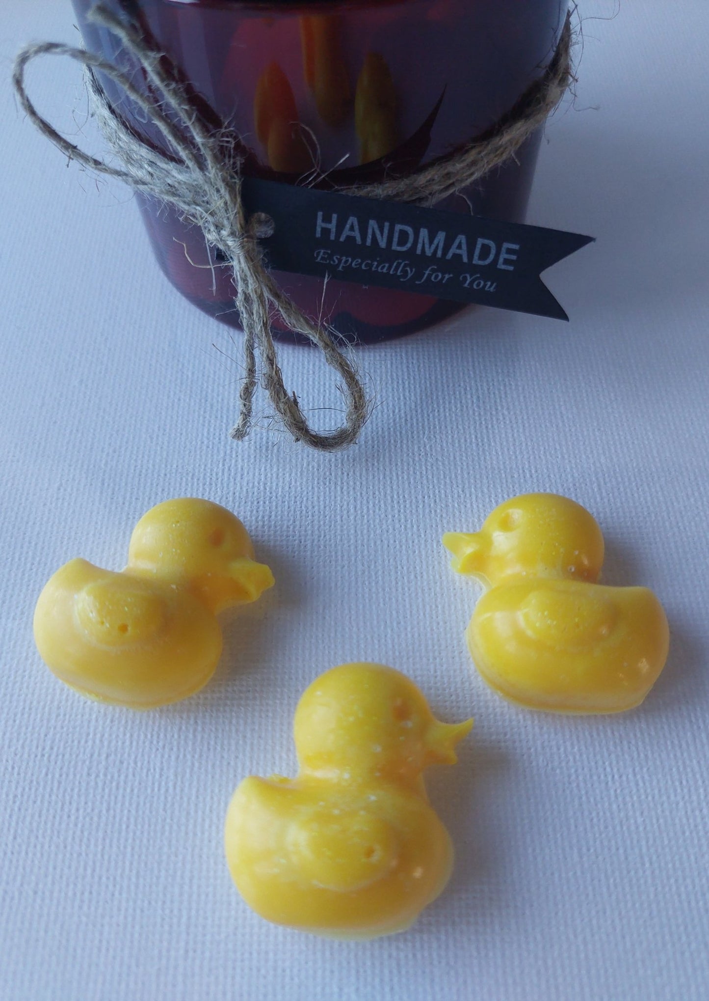 Soy Wax Melts in a Jar - Vanilla Desert Ducks - 55g - Eco - Friendly - Lea CandlesSoy Wax Melts in a Jar - Vanilla Desert Ducks - 55g - Eco - Friendly